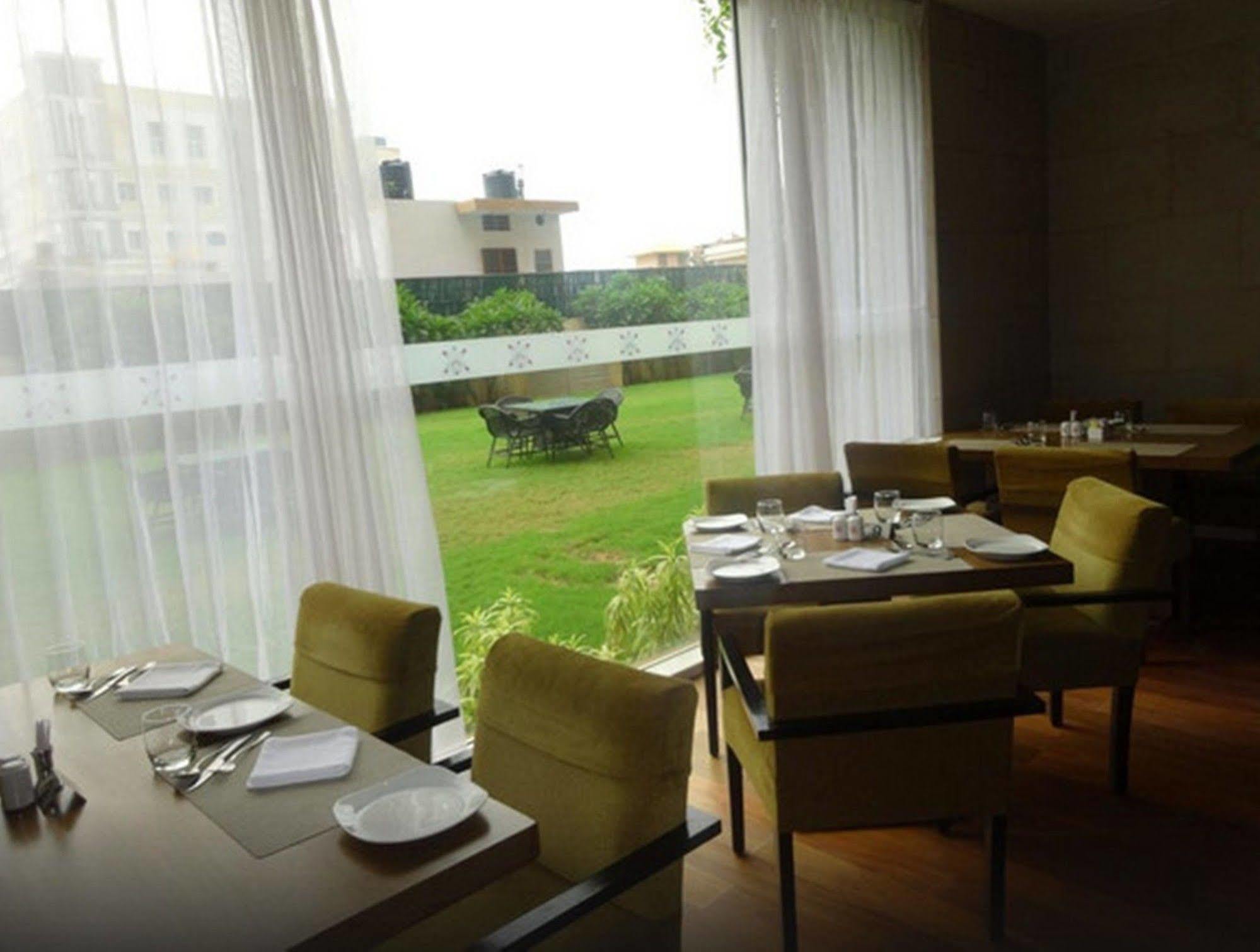 Royal Orchid Central Jaipur, Bani Park Εξωτερικό φωτογραφία