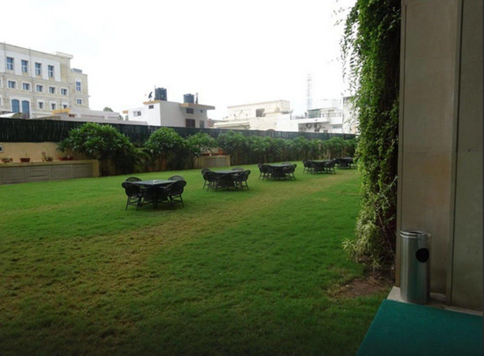 Royal Orchid Central Jaipur, Bani Park Εξωτερικό φωτογραφία